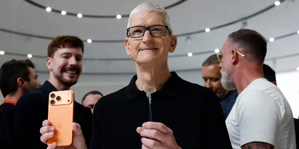 Apple Reports Fiscal Fourth Quarter Earnings, Beats Estimates with $102.5 Billion in Revenue