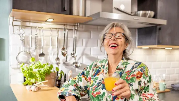 Drinking 100% Orange Juice Daily May Boost Longevity and Cardiovascular Health