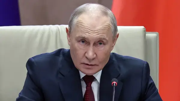 Russia's Putin Says Ready to 'Fight to the Last Ukrainian' Amid US Peace Efforts