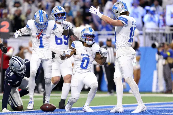 Lions Secure 44-30 Win Over Cowboys, Boost Playoff Chances