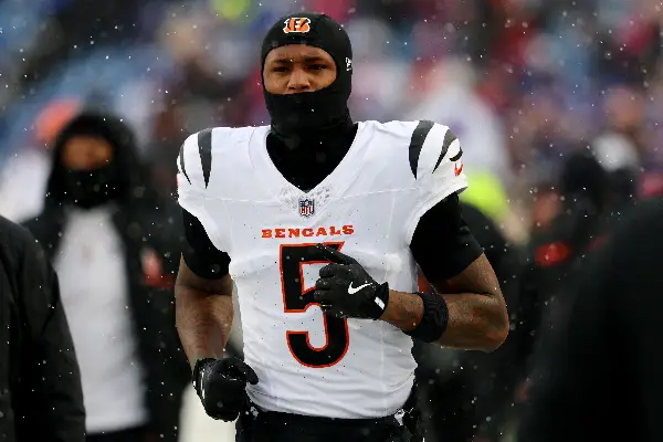 Bengals' Tee Higgins Ruled Out Against Ravens Due to Concussion