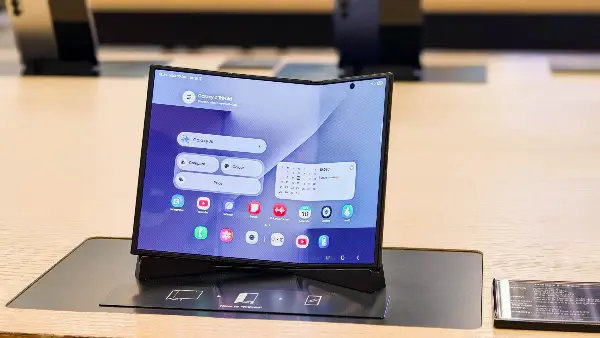 Samsung Galaxy Z TriFold Faces Criticism Over Design Choices and Pricing