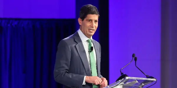 Trump May Announce New Fed Chair Before Christmas, With Kevin Hassett and Kevin Warsh as Leading Candidates