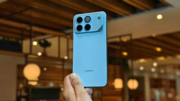 Honor Unveils Gaming Phone with Cooling Fan and 10,000-mAh Battery