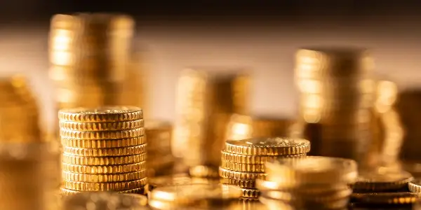 Gold Prices Expected to Continue Rally in 2026